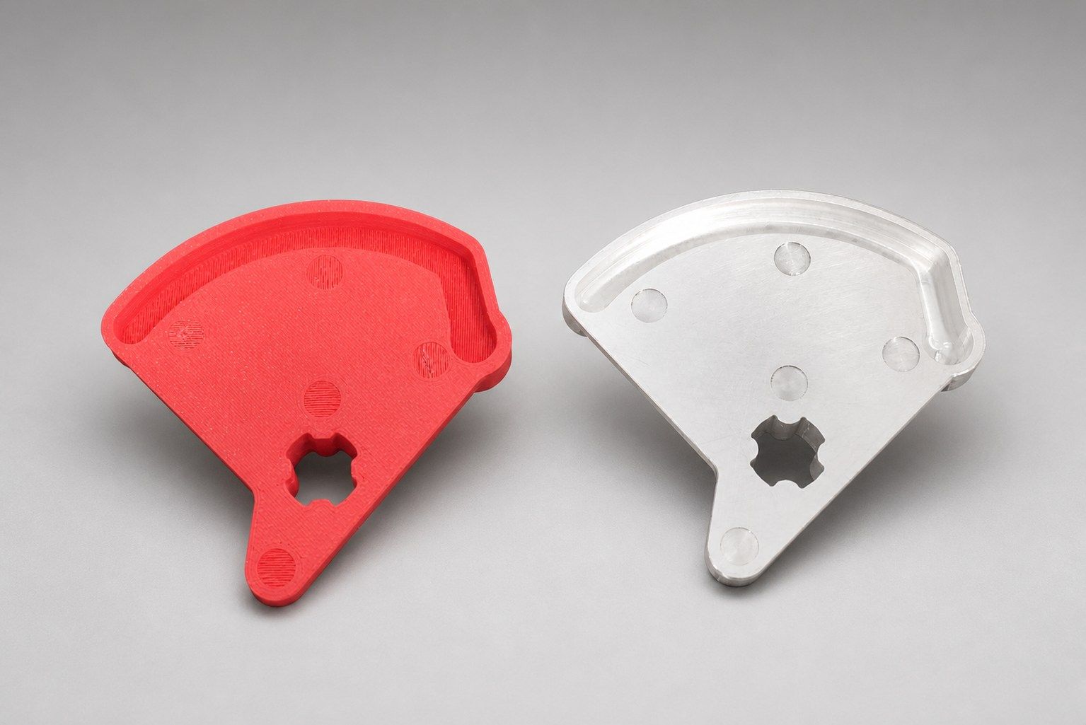 Comparación entre una pieza original y su réplica funcional impresa en 3D